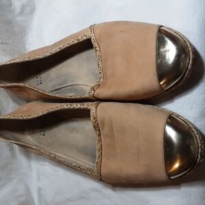 Sturt Weitzman Tan Suade & gold Espadrille